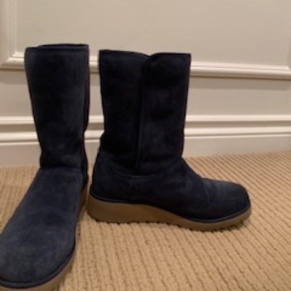 ugg amie 9